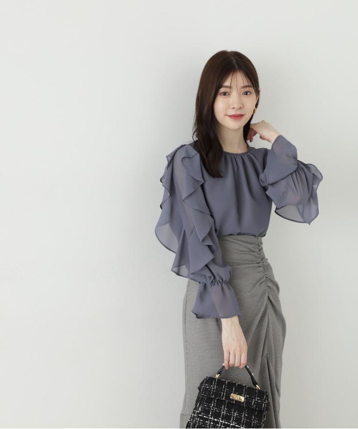 セール 50%OFF】ラッフルシアーブラウス(505490347