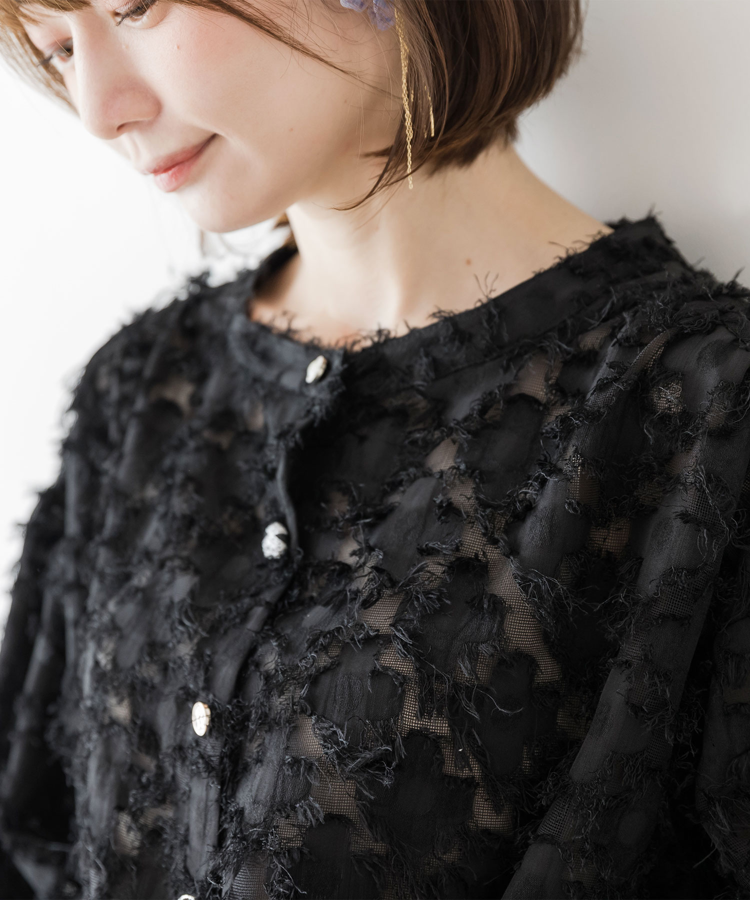 セール】スカラー ScoLar 花と蝶の刺繍くるみボタン 花柄