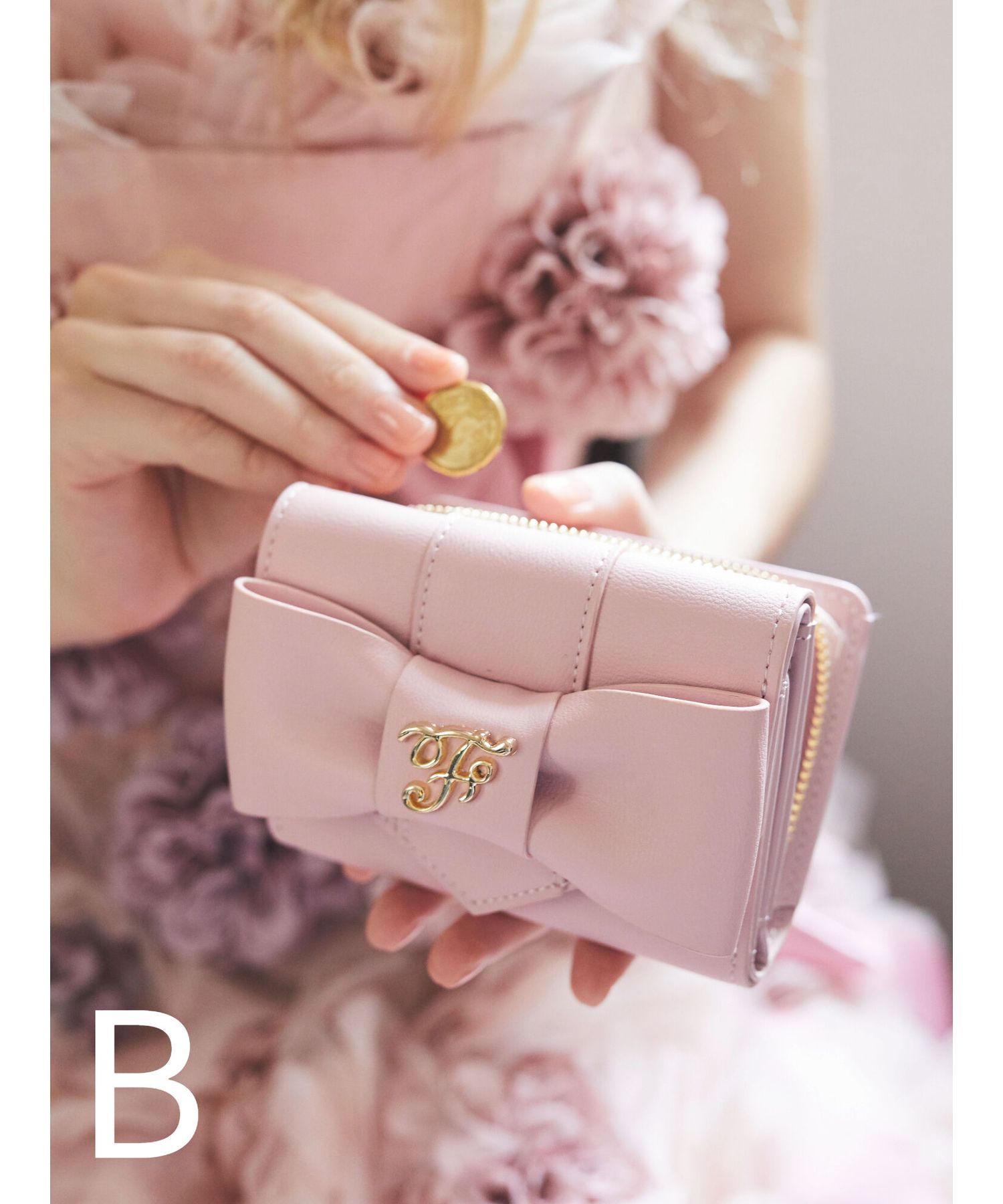 メゾン ド フルール Maison de FLEUR エナメルモノグラムミニ
