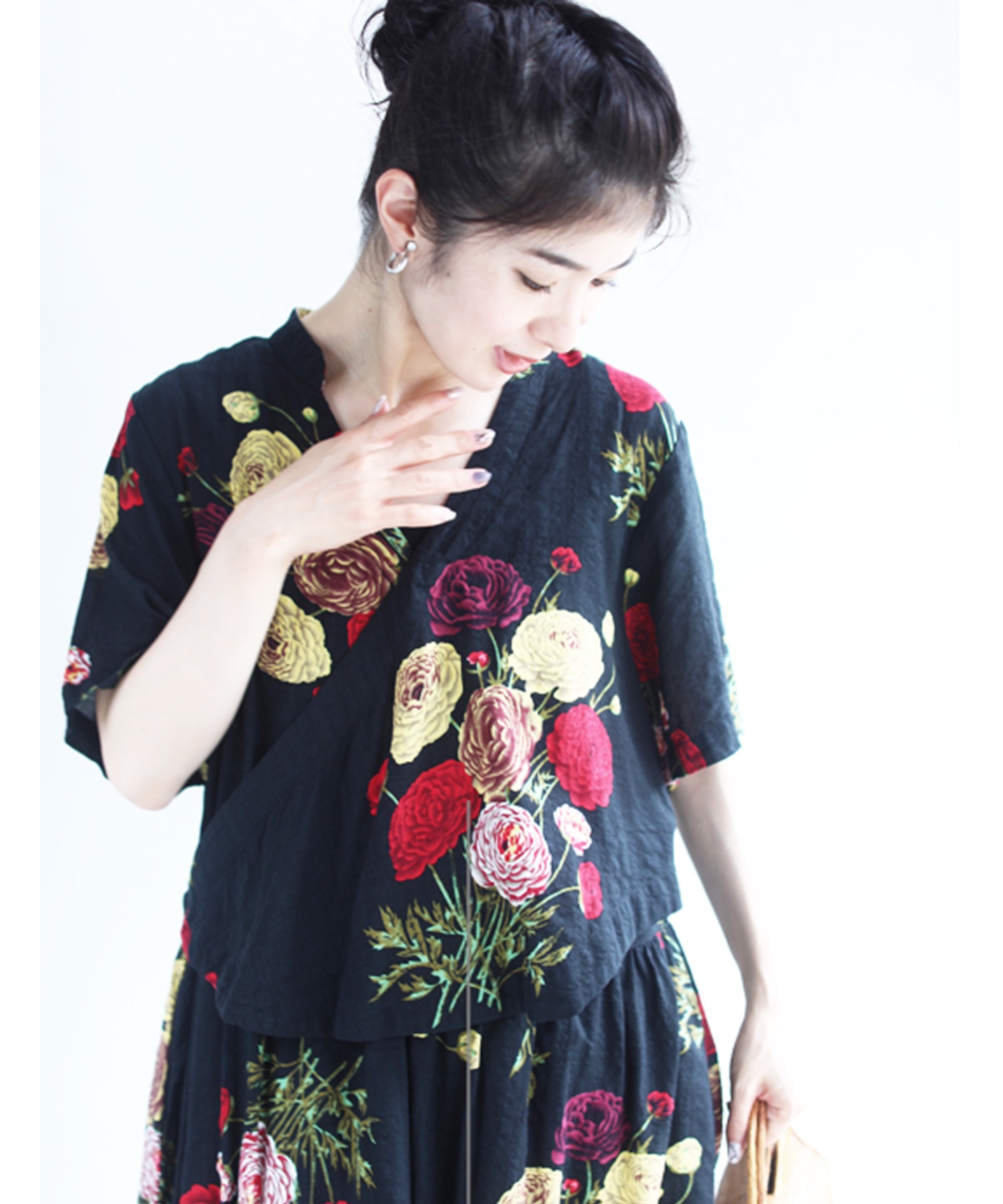 cawaii カシュクールワンピース セール】カワイイ CAWAII 花のカシュクール風ワンピース