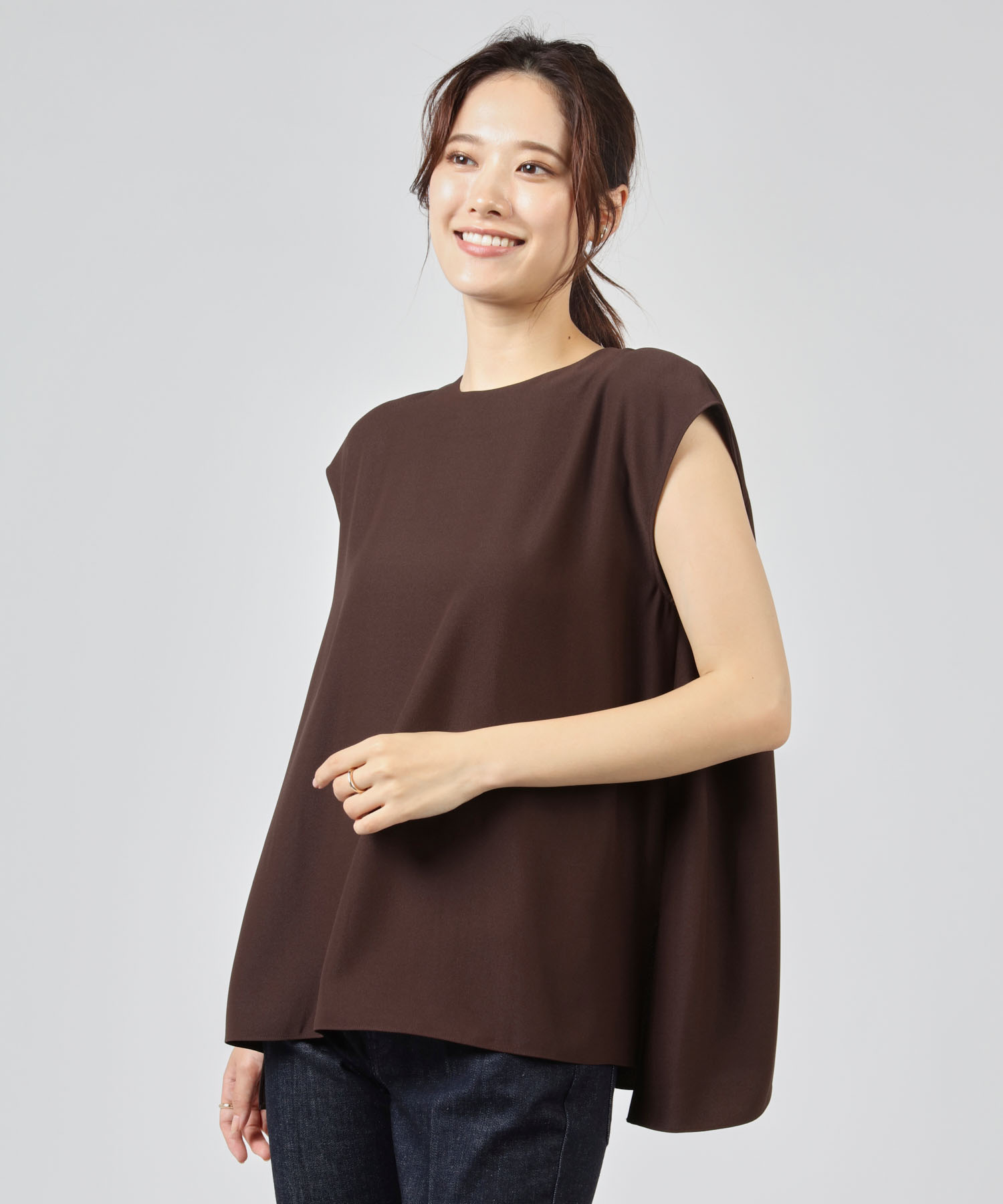 美品24SS theory luxe Basalt Julia ぺプラムブラウス - メルカリ