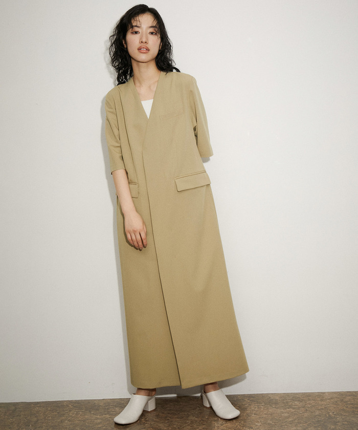 新品タグつきマーク＆ロナワンピース ダナキャランニューヨーク DKNY ☆ロゴプリントノースリーブ