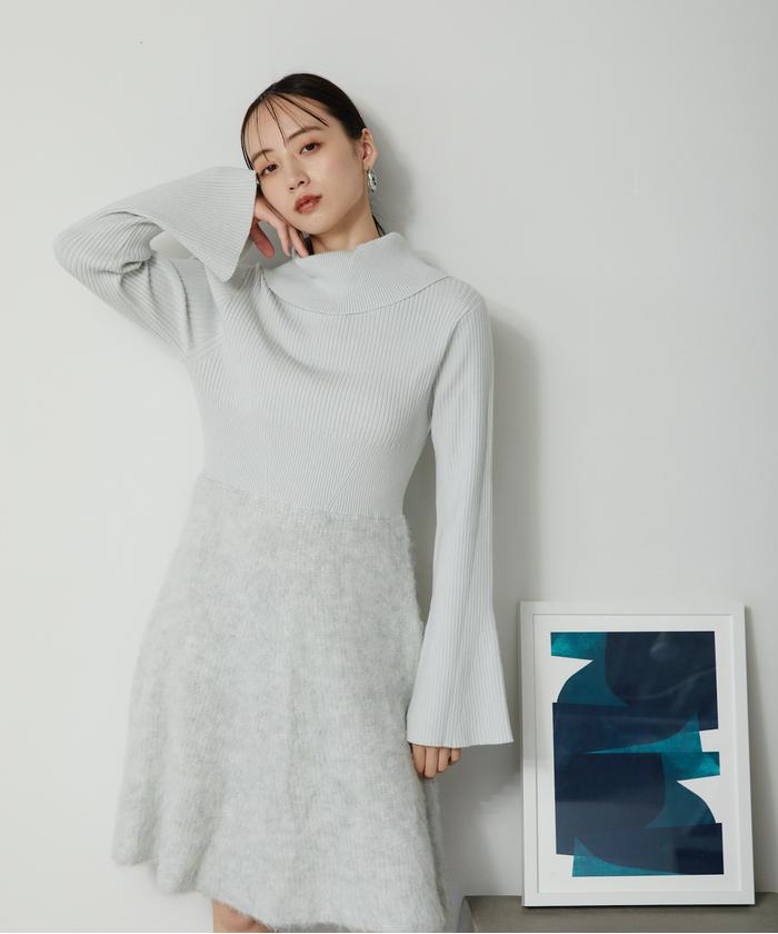 セール 60%OFF】キモウカコウベルスリーブニット WEB限定カラー