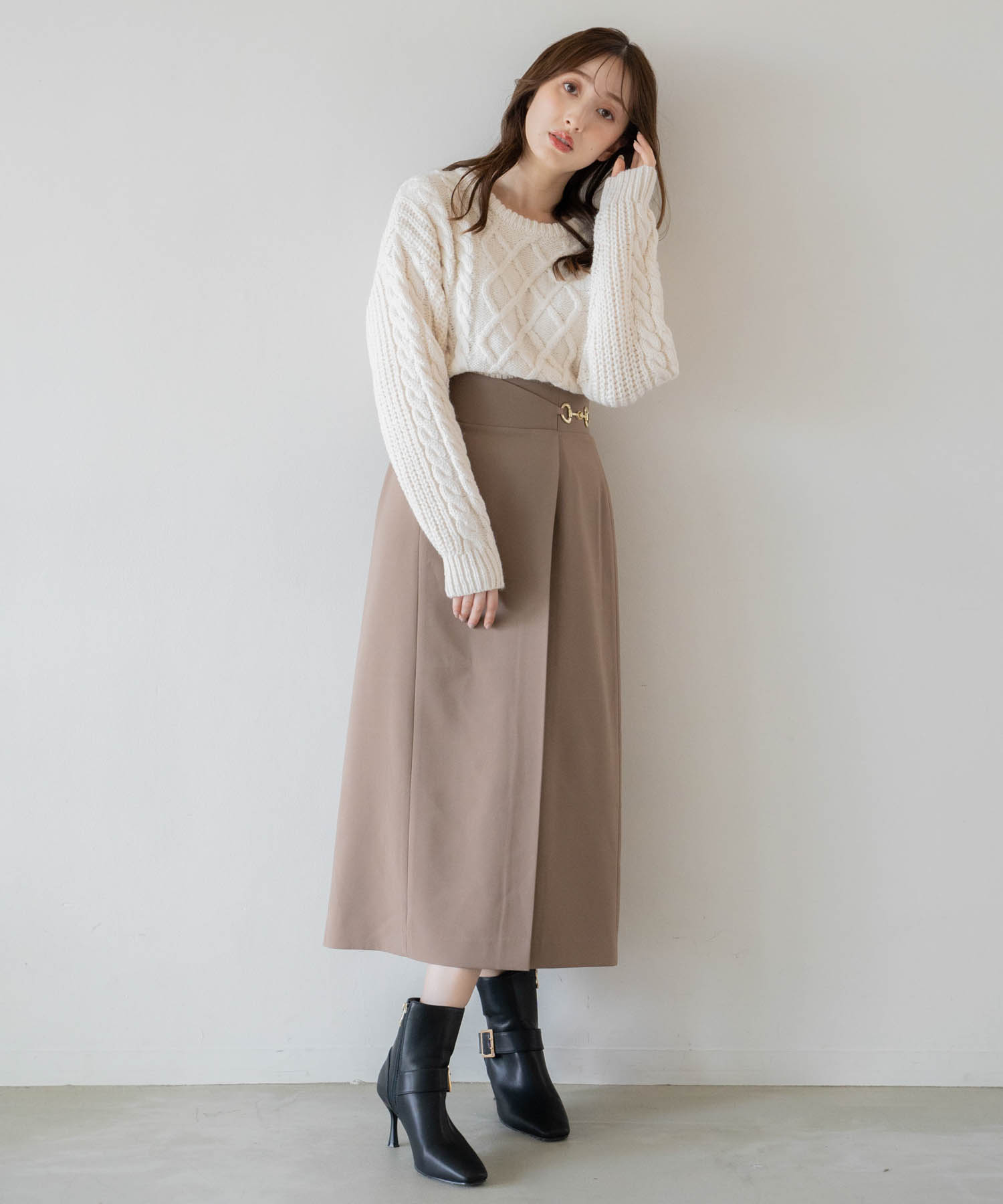 セール 60%OFF】ノエラ Noela ショート丈ケーブルニット