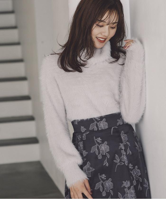 セール 30%OFF】ロングフェザーショート丈プルオーバー