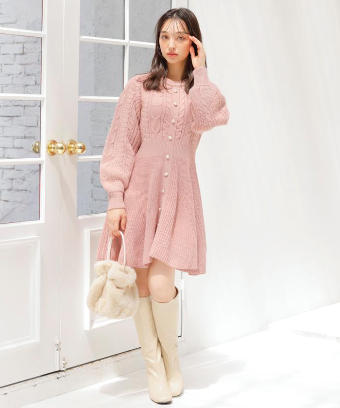セール 30%OFF】ケーブルフロントボタンニットワンピース セール 30%OFF】ケーブルフロントボタンニットワンピース