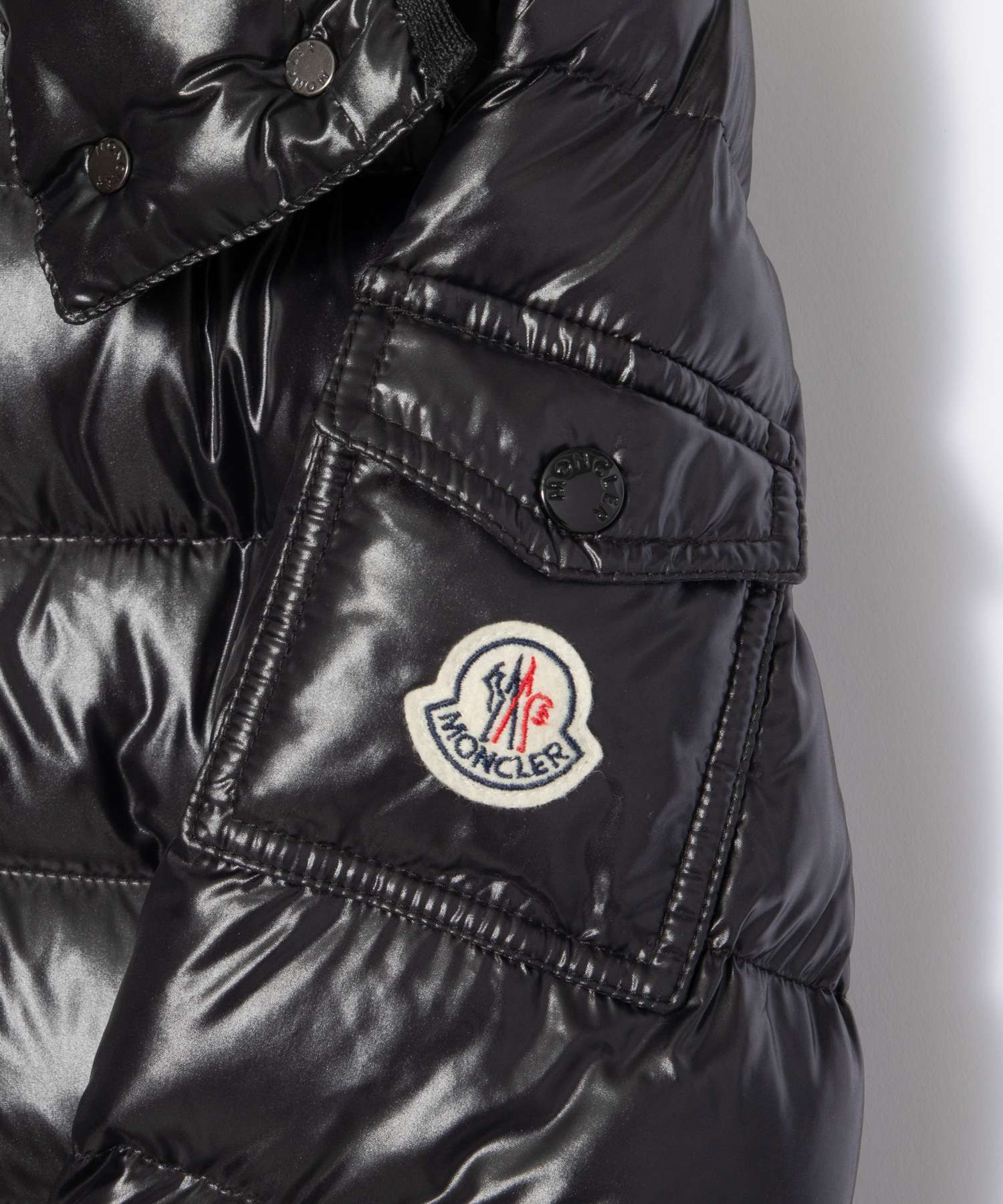 モンクレール MONCLER MOKA GIUBBOTTO 49817-05-68950 ダウン モンクレール MONCLER MOKA GIUBBOTTO 49817-05-68950 ダウン