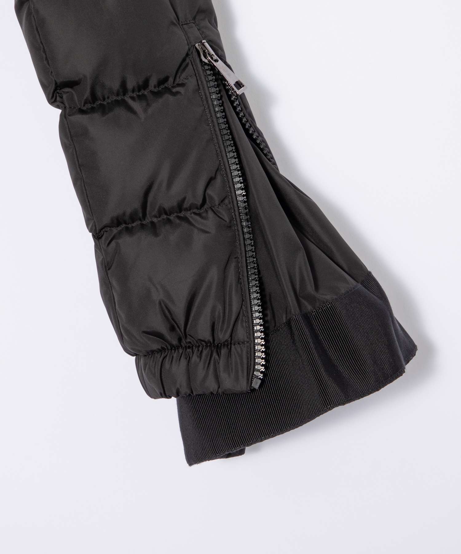 モンクレール MONCLER BETULONG 1C563-00-C0063 ダウンコート モンクレール MONCLER BETULONG 1C563-00-C0063 ダウンコート