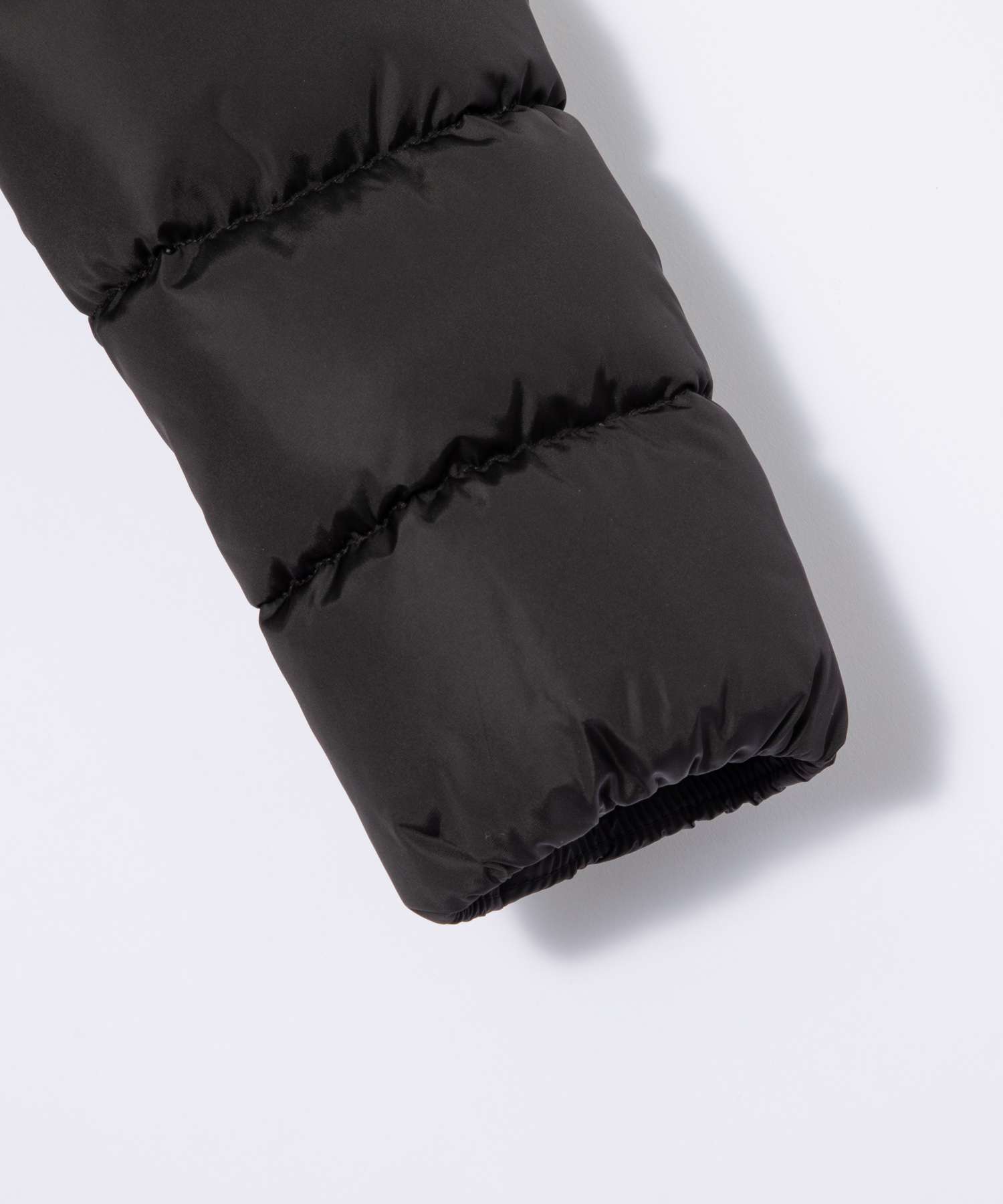 クーポン】モンクレール MONCLER TALEV BLACK 49370－85－C0063