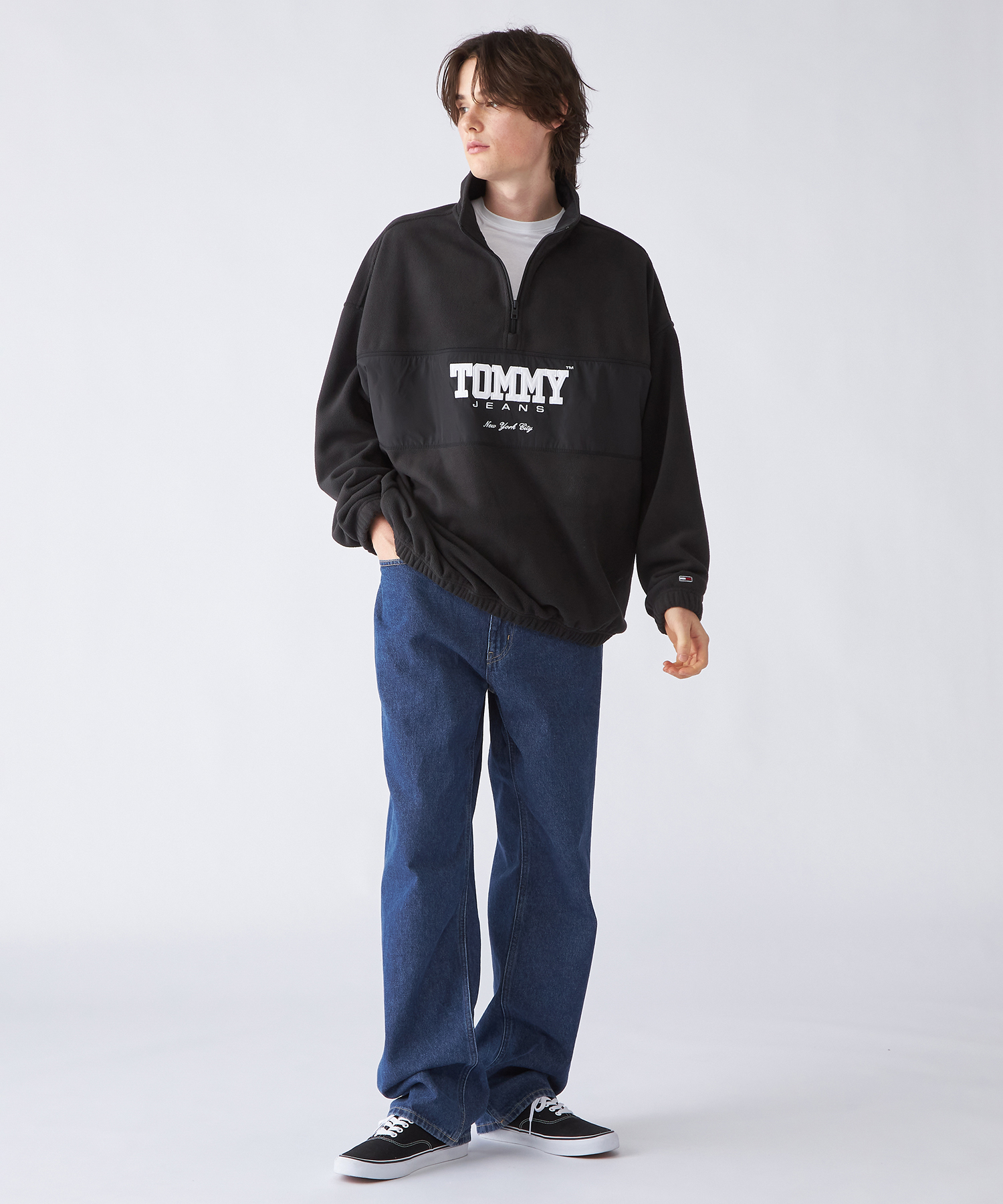 セール 40%OFF】トミージーンズ TOMMY JEANS オーバーサイズ セール 40%OFF】トミージーンズ TOMMY JEANS オーバーサイズ