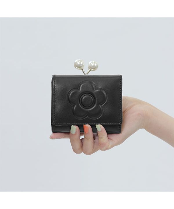 マリークワント MARY QUANT エンボスデイジーパール ミニ マリークワント MARY QUANT エンボスデイジーパール ミニ