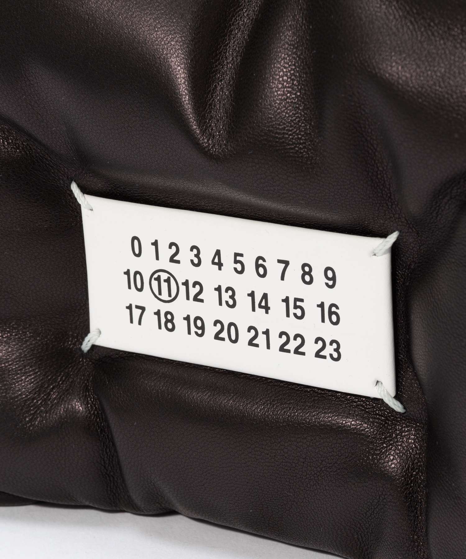 メゾン マルジェラ MAISON MARGIELA S56WG0169 P4300 ショルダー メゾン マルジェラ MAISON MARGIELA S56WG0169 P4300 ショルダー