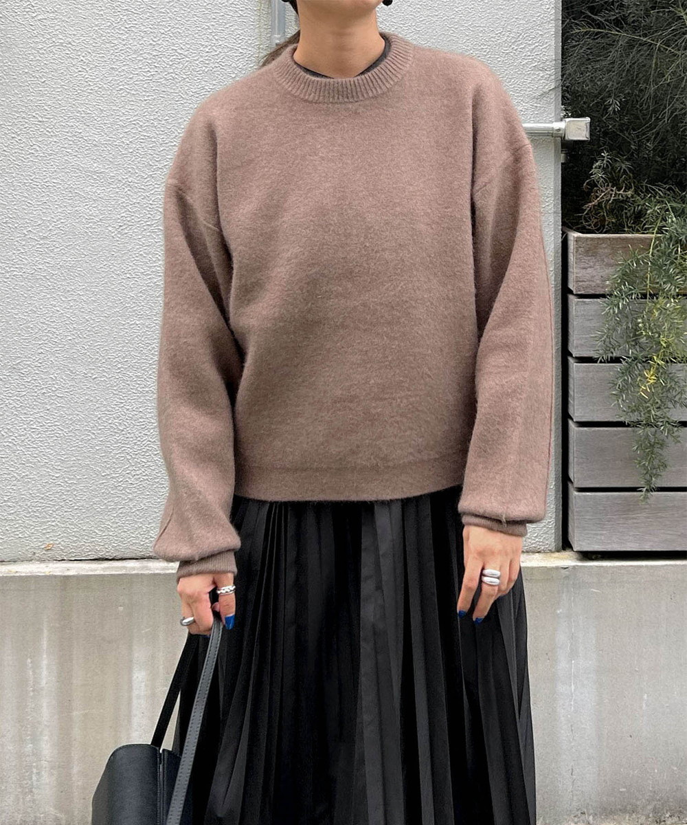 OUVRAGE CLASSE（ウヴラージュクラス）の「ラクーンV開きニットプルオーバー（ニット/セーター）」 - WEAR