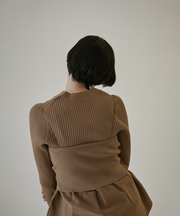 雑誌掲載】Vネックペプラムカーディガン【セットアップ対応