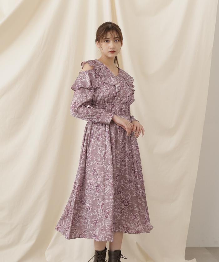 セール 40%OFF】フラワープリントサテンラッフルワンピース セール 40%OFF】フラワープリントサテンラッフルワンピース