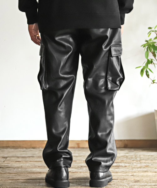 LEGENDA フェイクレザー　カーゴ　パンツ　合成皮革　ブラック　サイズ2