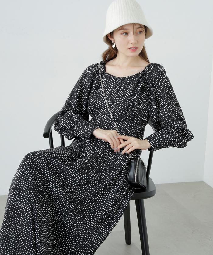 セール 50%OFF】変形ドットプリントVネックワンピース《S Size