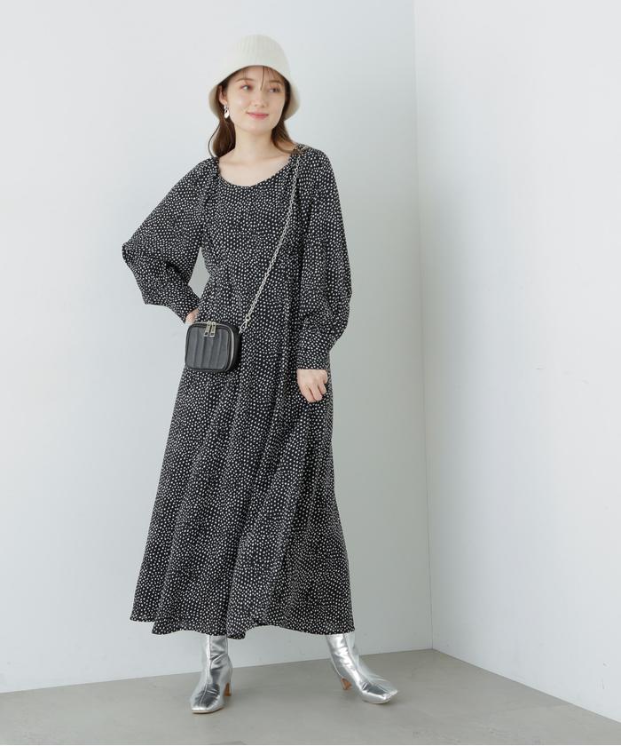 極美品　フェンディ グレー フリル付きワンピース 6A 肩出しフリル胸元 水玉ドットハイウエストショートドレス