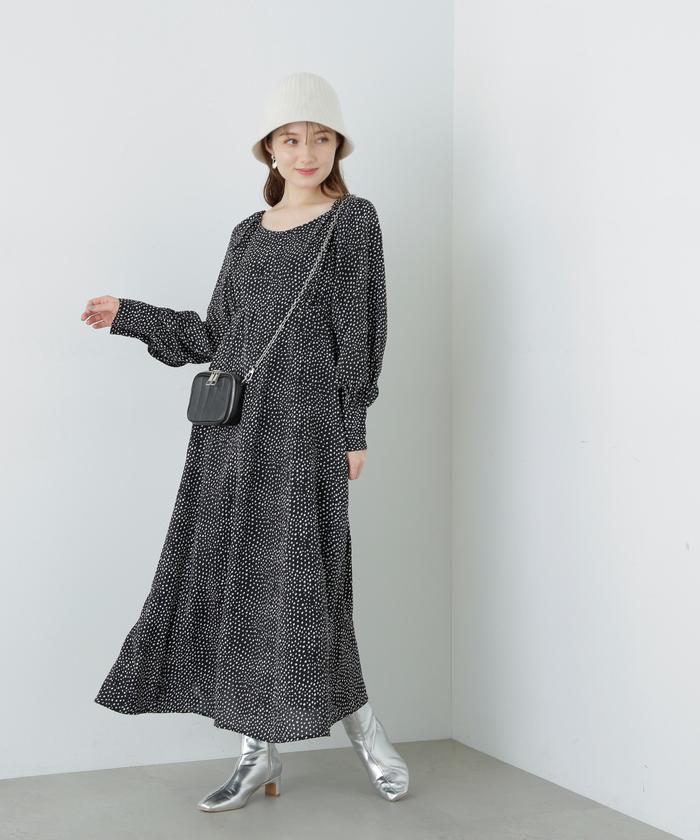 セール 50%OFF】変形ドットプリントVネックワンピース《S Size