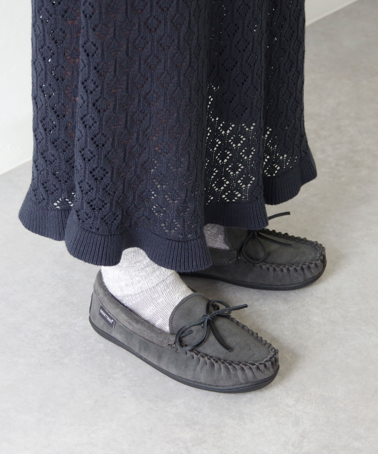 【メーカー直売】の商品をすべて ミネトンカ cadence－40604－chr(505676118 モカシン MINNETONKA 靴