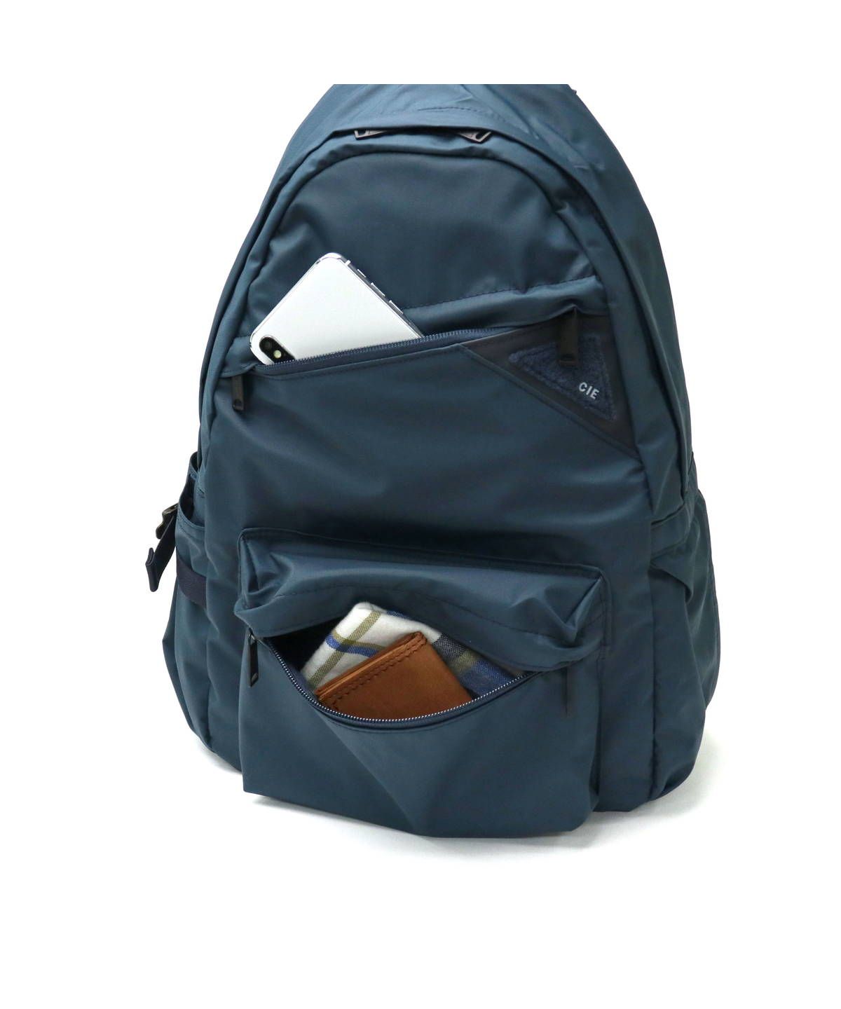 お値下げ　CIE シー　FLOW DAYPACK リュック 楽天市場】CIE シー FLOW DAYPACK リュック バックパック