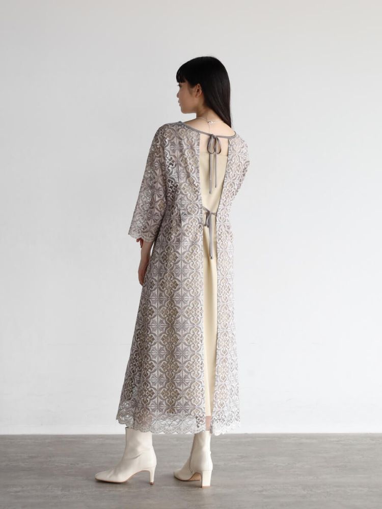 新品●RADIATEラディエイト●ボタニカル オーバーサイズ ボリューム袖ドレス セール 28%OFF】ラディエイト RADIATE バイカラーデザインテープ
