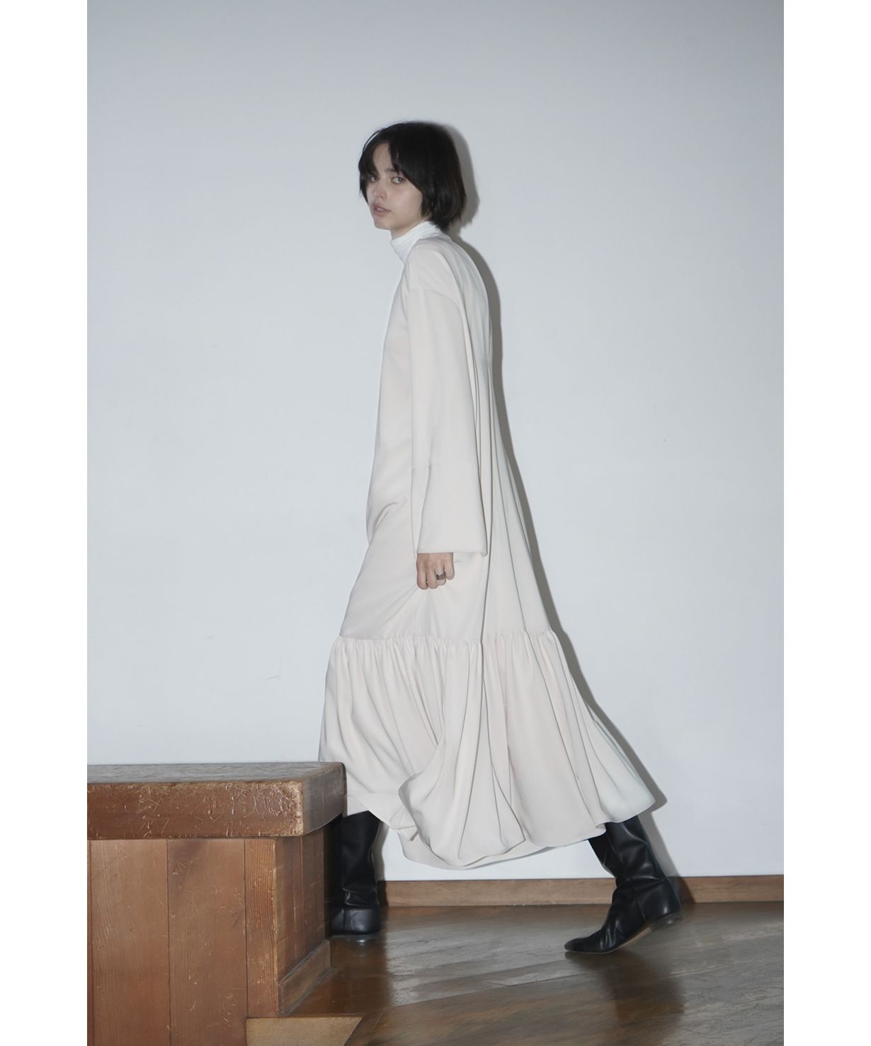 CODE DESIGN GATHER ONE-PIECE