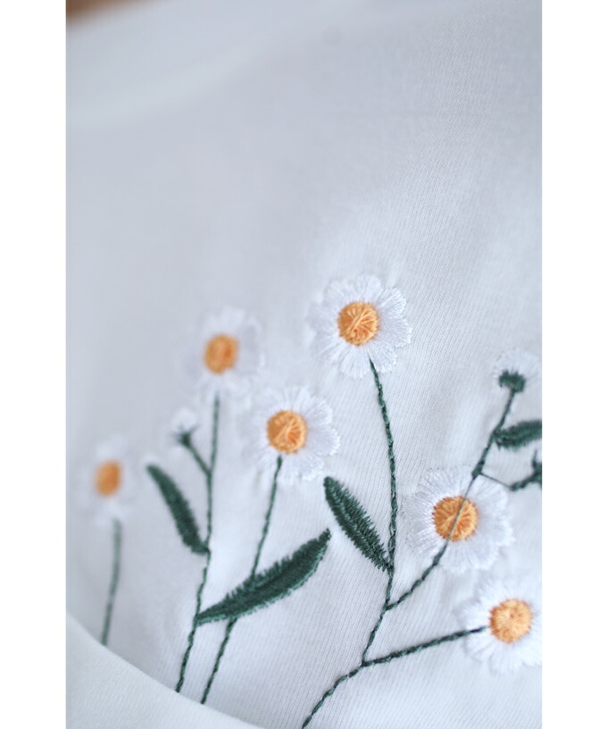 カワイイ CAWAII ポケットから覗くマーガレット刺繍Tシャツ