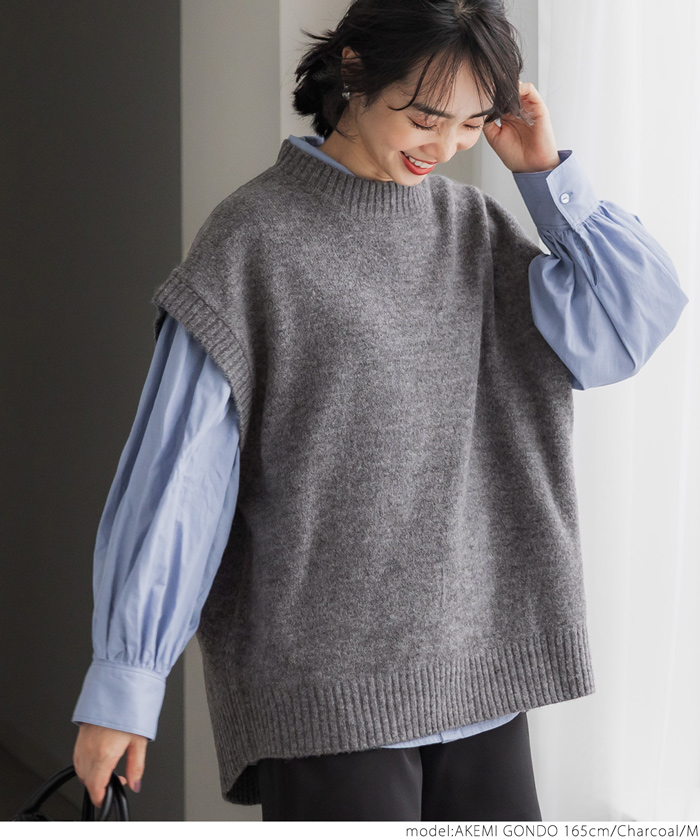 Dolce & Gabbana パール付き　ニット　ベスト Dolce & Gabbana パール付き ニット ベスト - トップス
