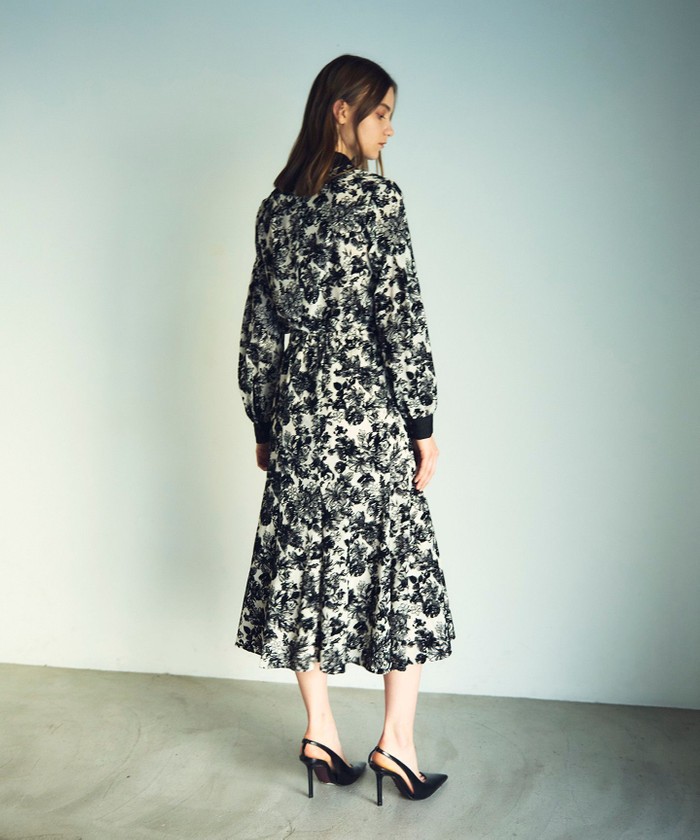 セール55%OFF】フラワーフロッキープリントトップ(505691556
