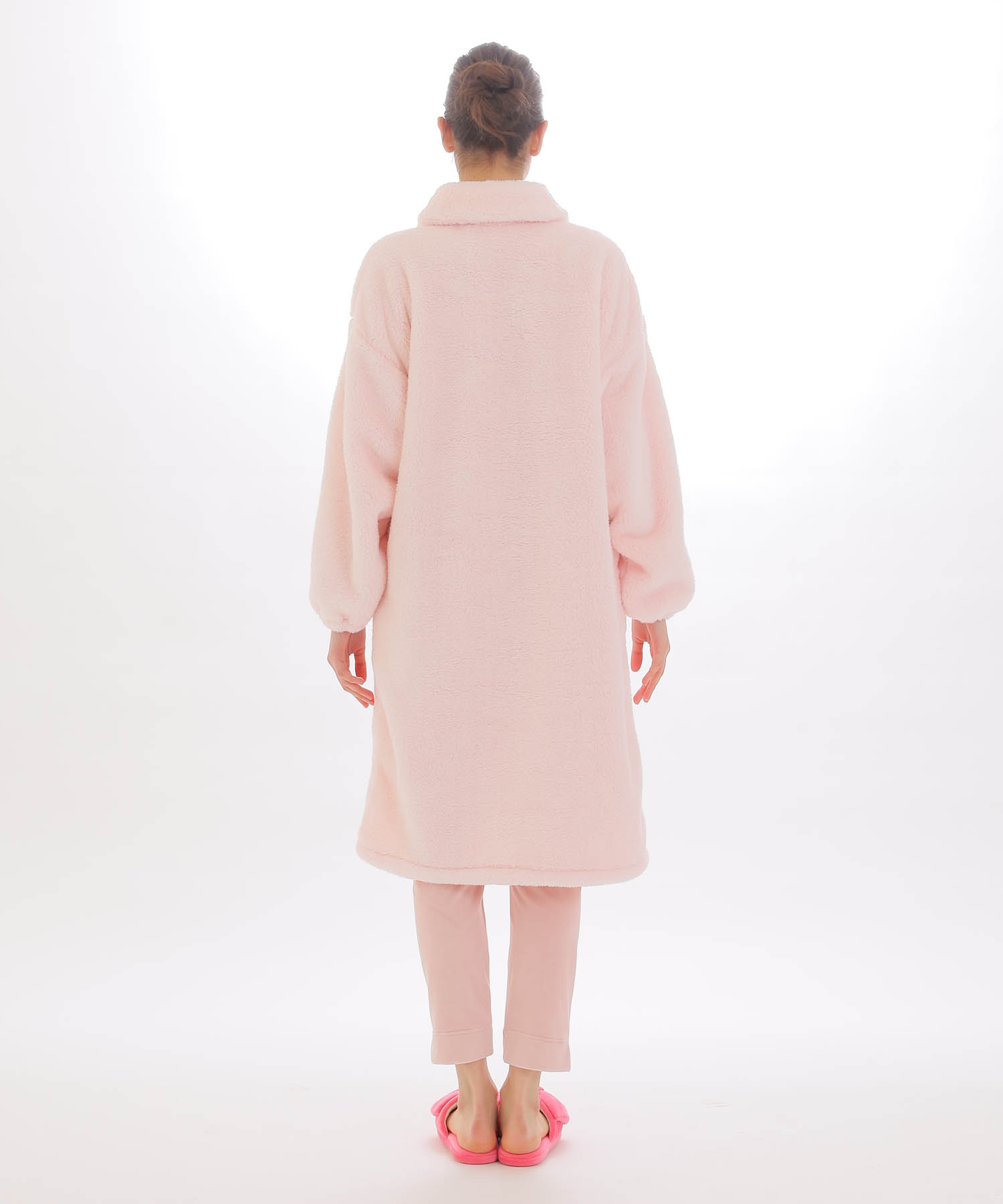 【新品タグ付き】ストレッチボアハート　ピンク　　もこもこ　ワンピース　パジャマ 新品タグ付き】ストレッチボアハート ピンク もこもこ
