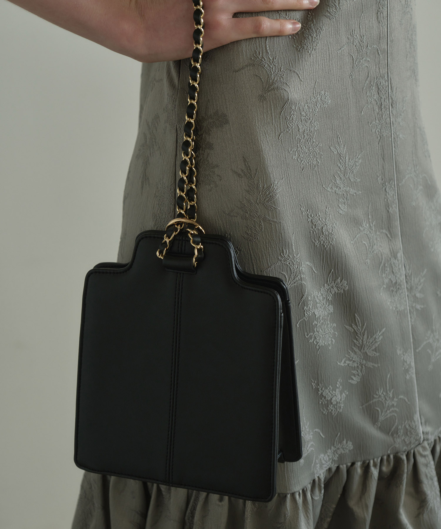 クーポン】アンドレスド ANDRESD one handle square bag バッグ クーポン】アンドレスド ANDRESD one handle square bag バッグ
