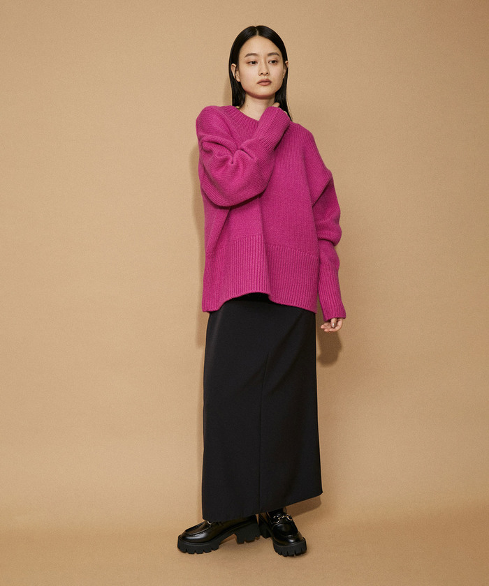 セール】【WEB限定】バックVネックニットプルオーバー