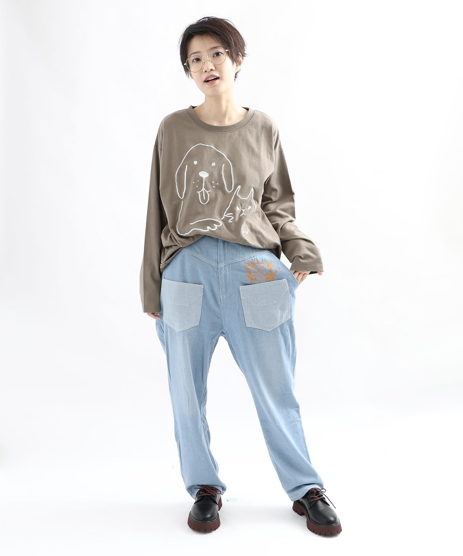 ムーミン刺繍デニムパンツ 美香さん着用】フラワー刺繍デニムパンツ
