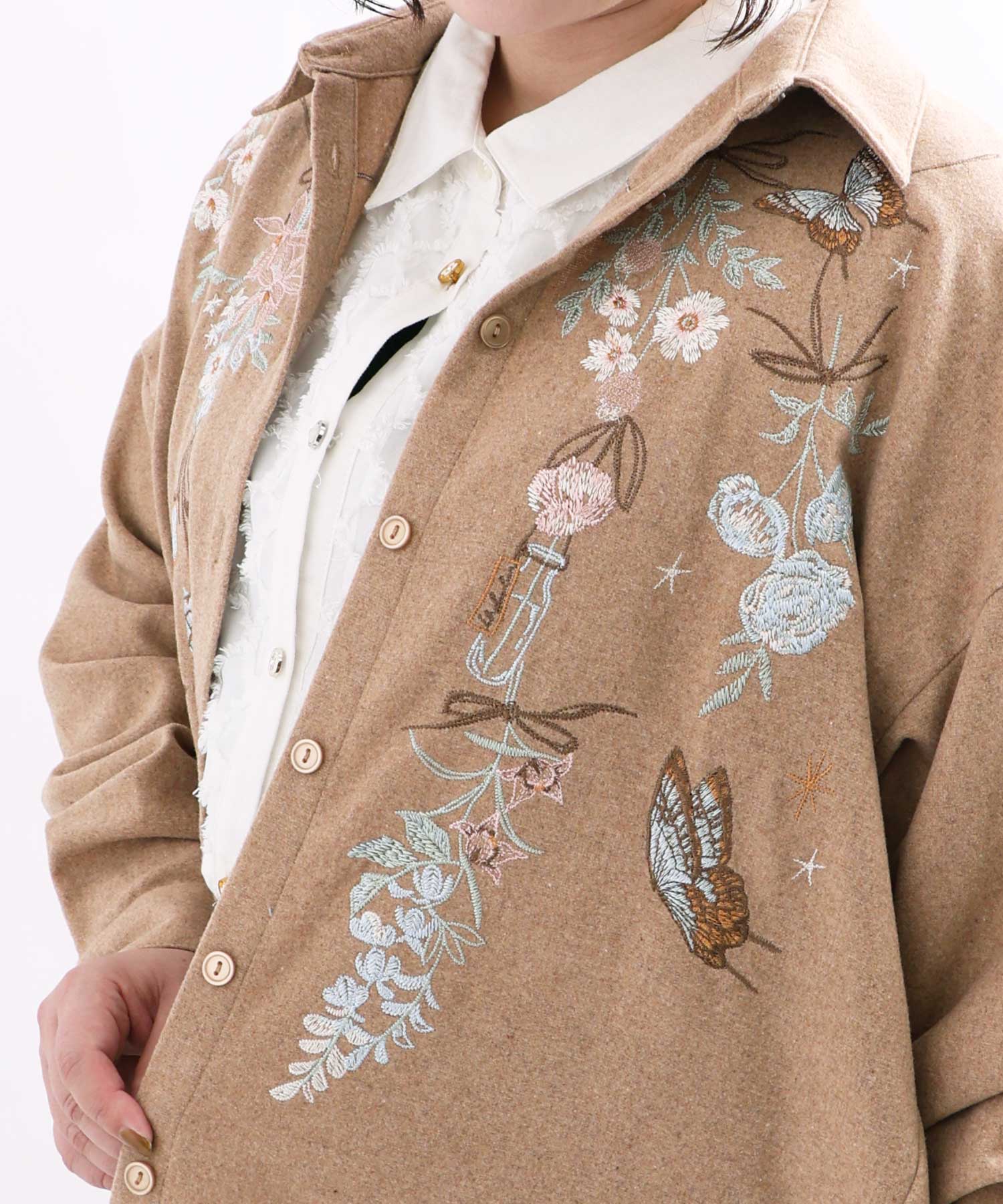 スカラー ScoLar イズスカラー 花 蝶 刺繍 シャツ ブラウス 新品 ScoLar - 未使用品✨iS Scolarイズスカラー チュール重ね花蝶