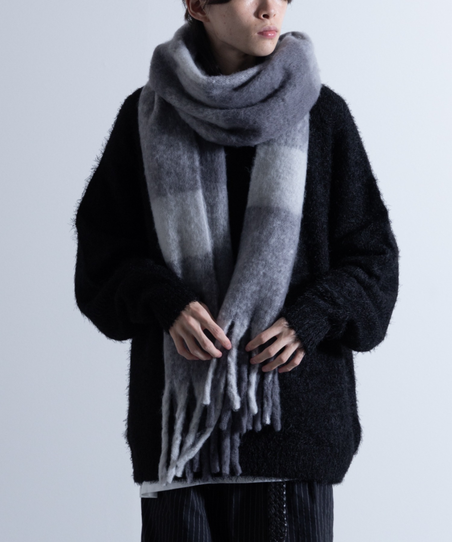 クーポン】【セール40%OFF】Mohair Like Big Check Fringe Volume