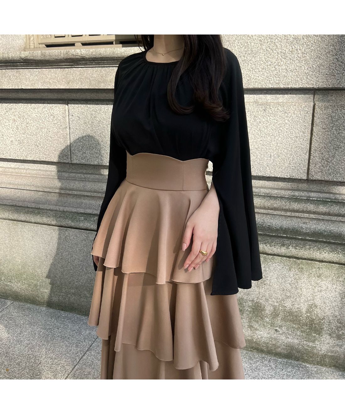 SONIA JOHNES アイボリー フリルスカート Sサイズ セール22%OFF】ジュノア JUNOAH コルセットデザインフリル