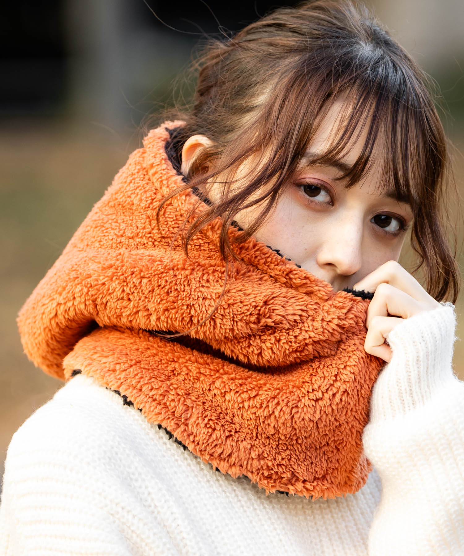 Burton フード付きジャケット Lサイズ オレンジ/グレー 迷彩パンツM Burton フード付きジャケット Lサイズ オレンジ/グレー まなん