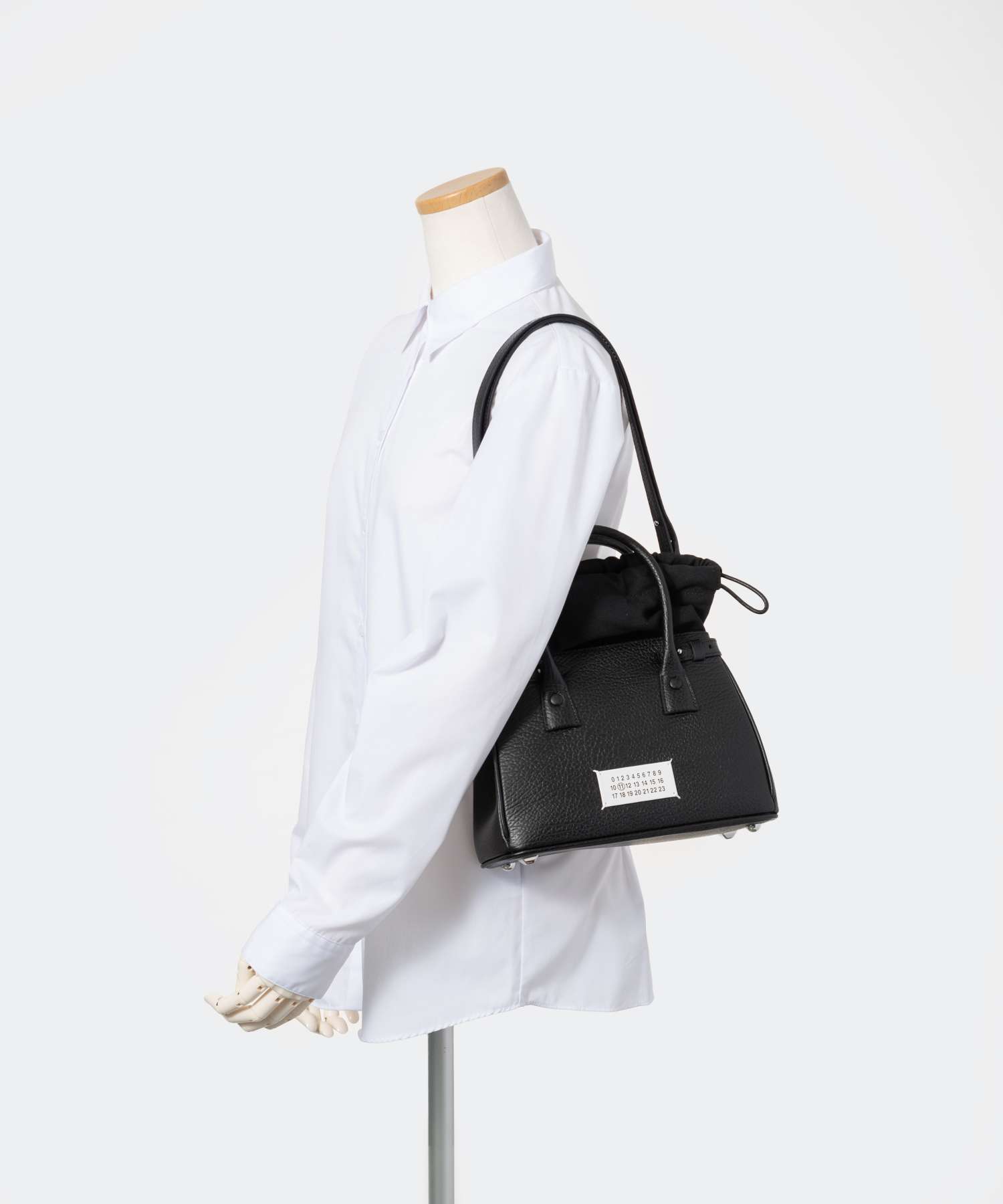 セール】メゾン マルジェラ MAISON MARGIELA SB3WD0005 P4348 セール】メゾン マルジェラ MAISON MARGIELA SB3WD0005 P4348