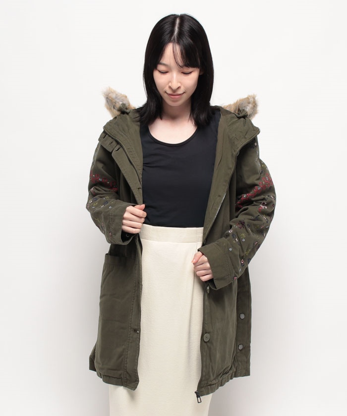 Desigual　　　デシグアル　　ネイビー　　　刺しゅう入りモッズコー デシグアル Desigual 大きいサイズ モッズコート 2WAY 42 XL