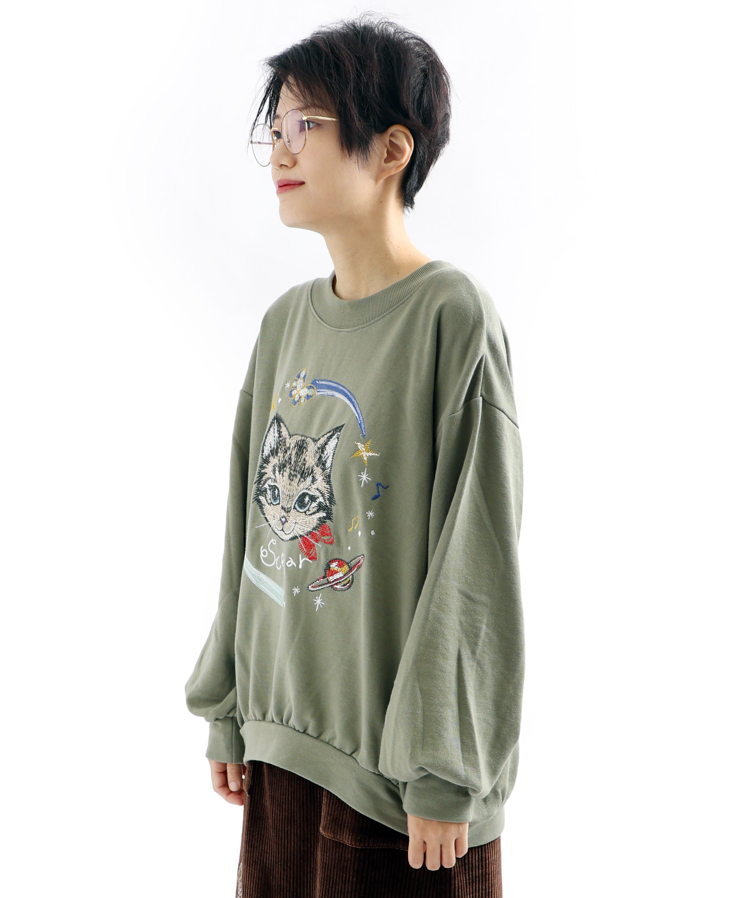 セール】スカラー ScoLar 宇宙ネコ刺繍 裏毛プルオーバー