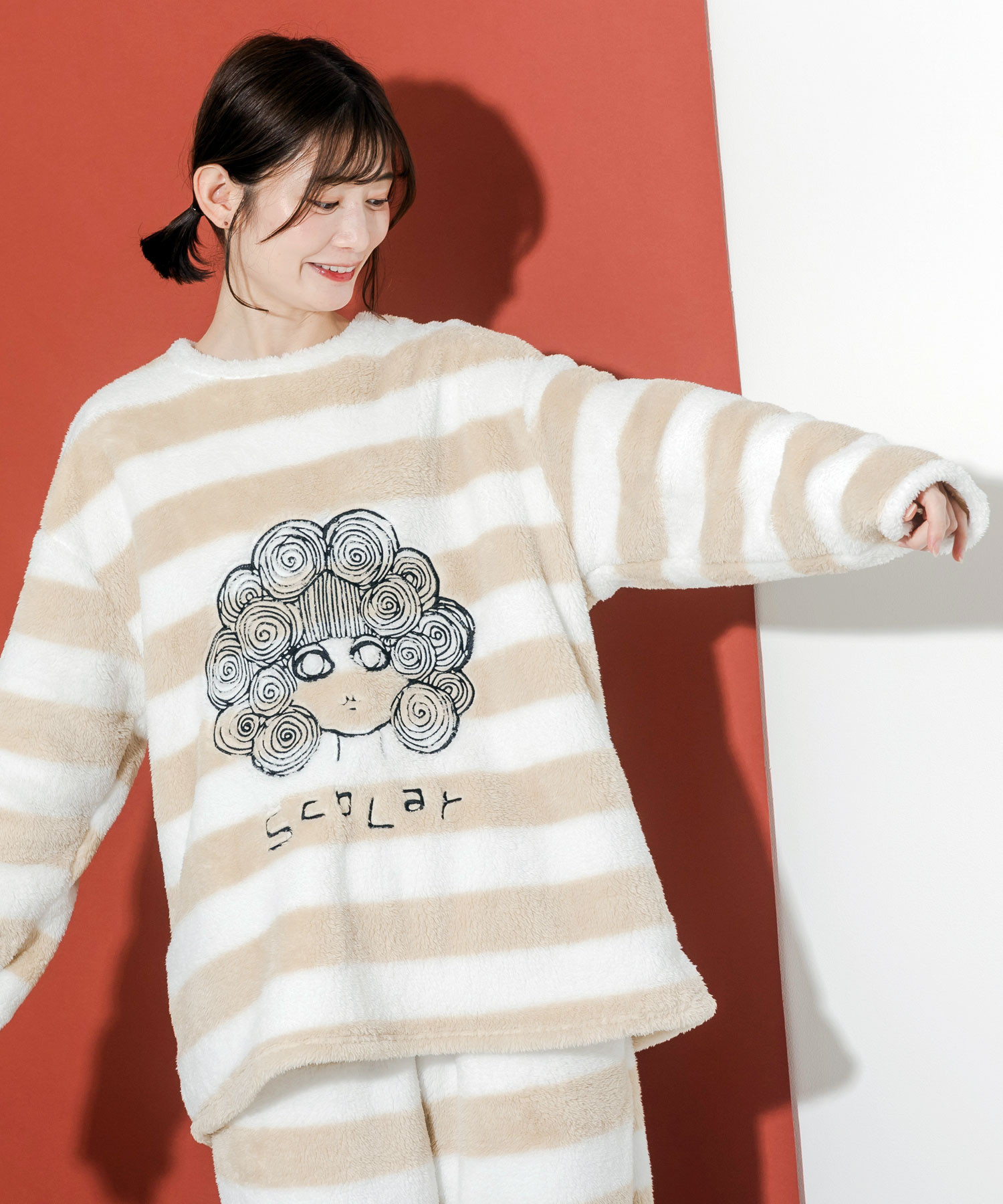 100％本物保証！ パーカー スカラー ScoLar Mサイズ 喰らい 秋冬服 長袖 トップス