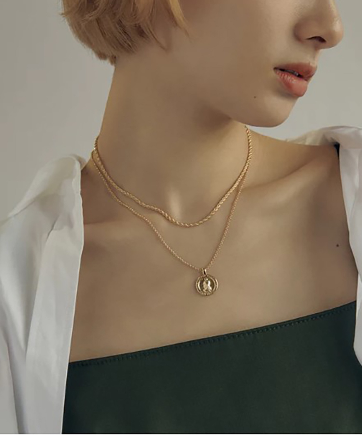 きらきらシェブロン イニシャル GOLD レイヤード ネックレス 0_872c4827fc40135f1b5b5305b77a