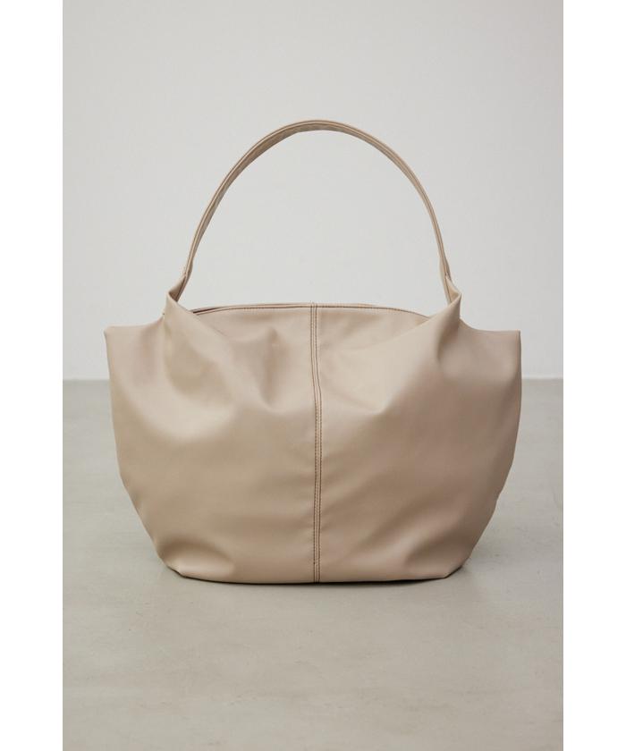 セール 50%OFF】フェイクレザーハーフムーントートバッグ