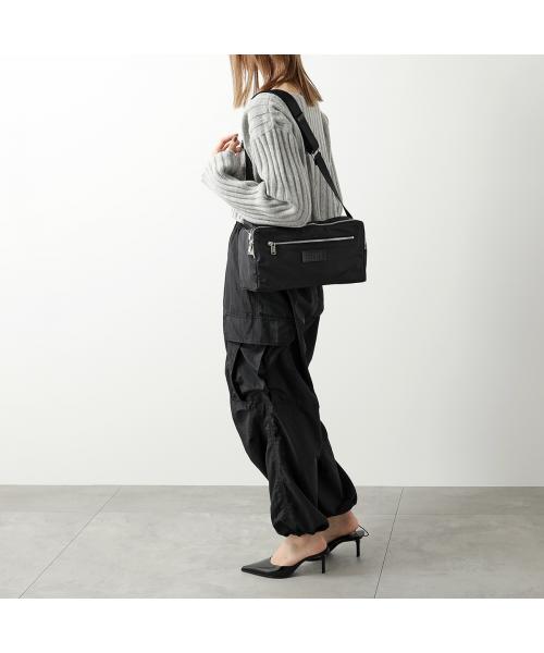 セール 6%OFF】MM6 ショルダーバッグ SB5WG0007 P5683