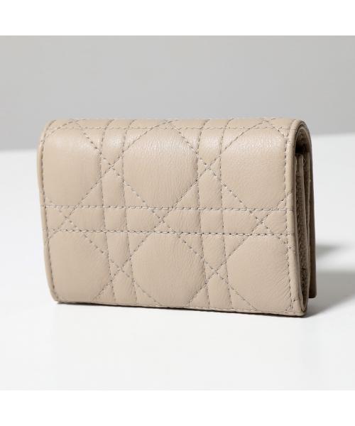 Dior 二つ折り財布 S5132UWHC CARD MEDIUM WALLET(505772040 Dior 二つ折り財布 S5132UWHC CARD MEDIUM WALLET(505772040