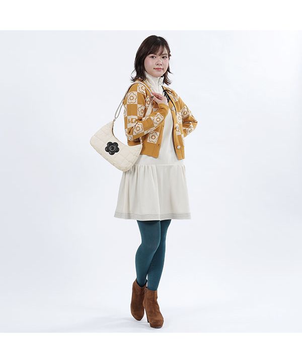 マリークワント MARY QUANT マットサテンキルトデイジー