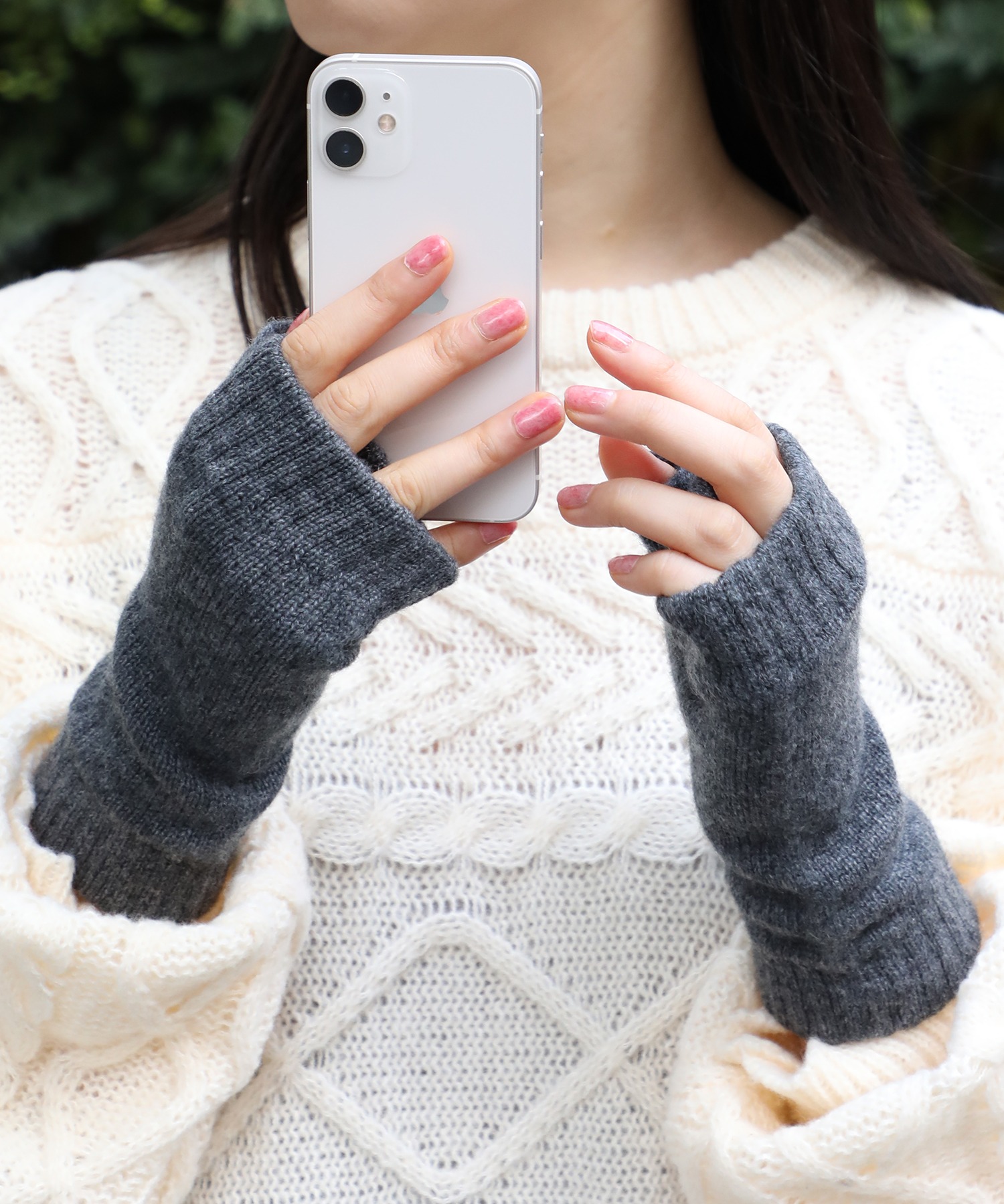ジョンストンズ Johnstons CASHMERE WRISTWARMERー4PLY カシミヤ