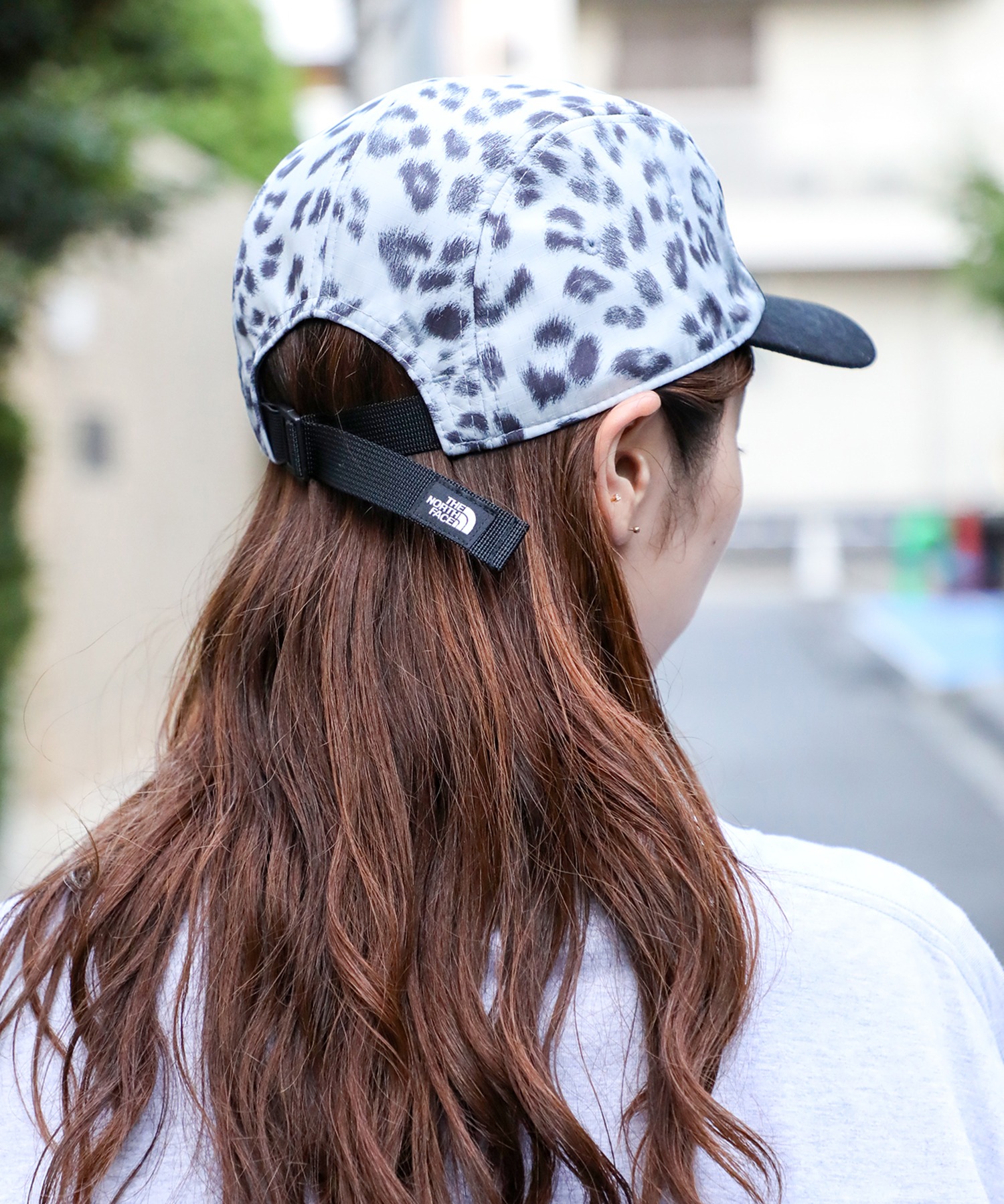 【新品】韓国限定 ノースフェイス コーデュロイ キャップ グレー 日本未発売 THE NORTH FACE(ザ・ノース・フェイス)】コーデュロイCAP