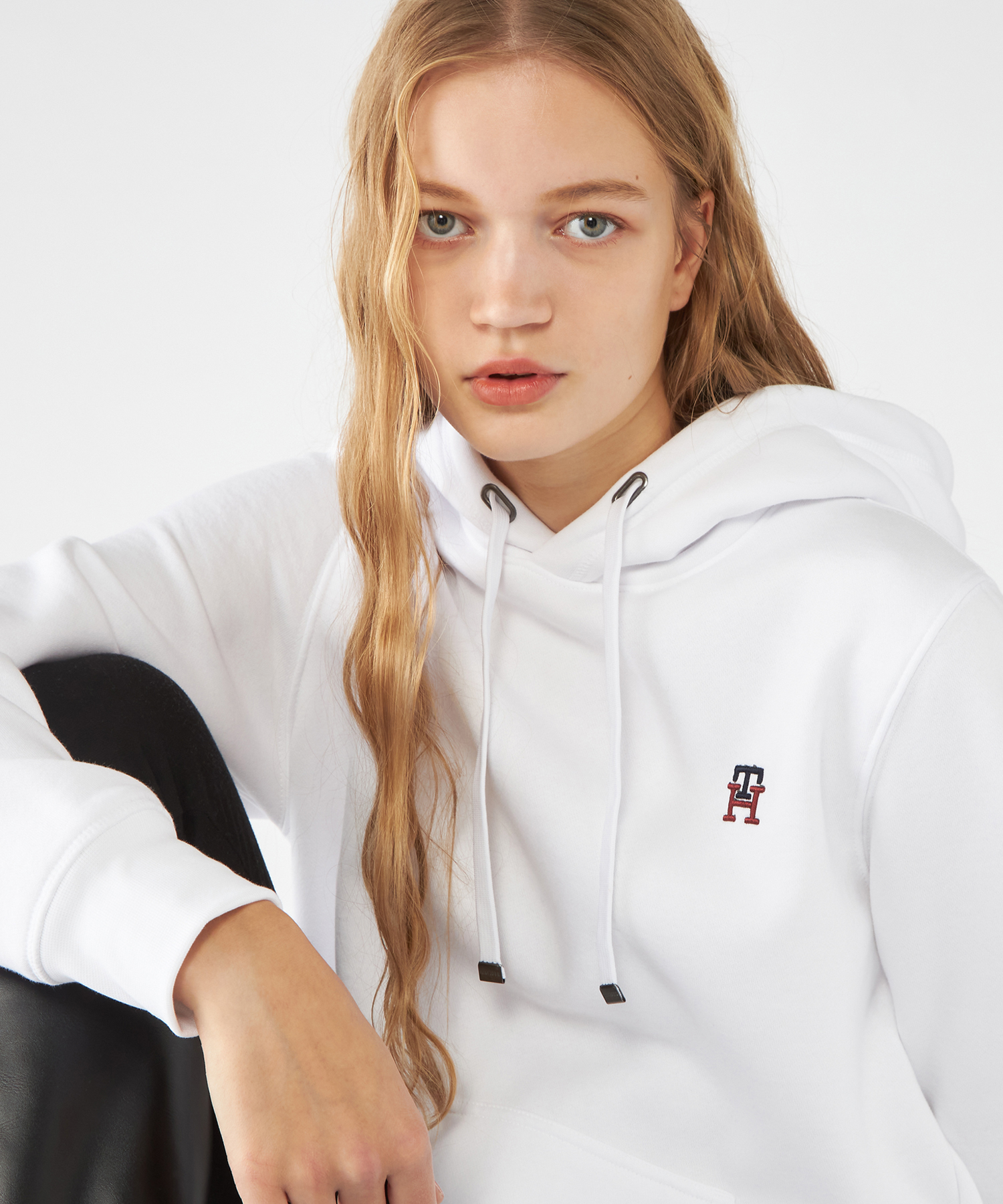 セール】トミー ヒルフィガー TOMMY HILFIGER スモールロゴ セール】トミー ヒルフィガー TOMMY HILFIGER スモールロゴ